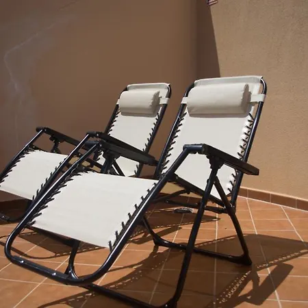 Miramar Stunning Sea View - 2 Bedrooms, Wifi, Pool בית נופש *