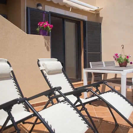 Miramar Stunning Sea View - 2 Bedrooms, Wifi, Pool בית נופש קלטה דה פוסטה